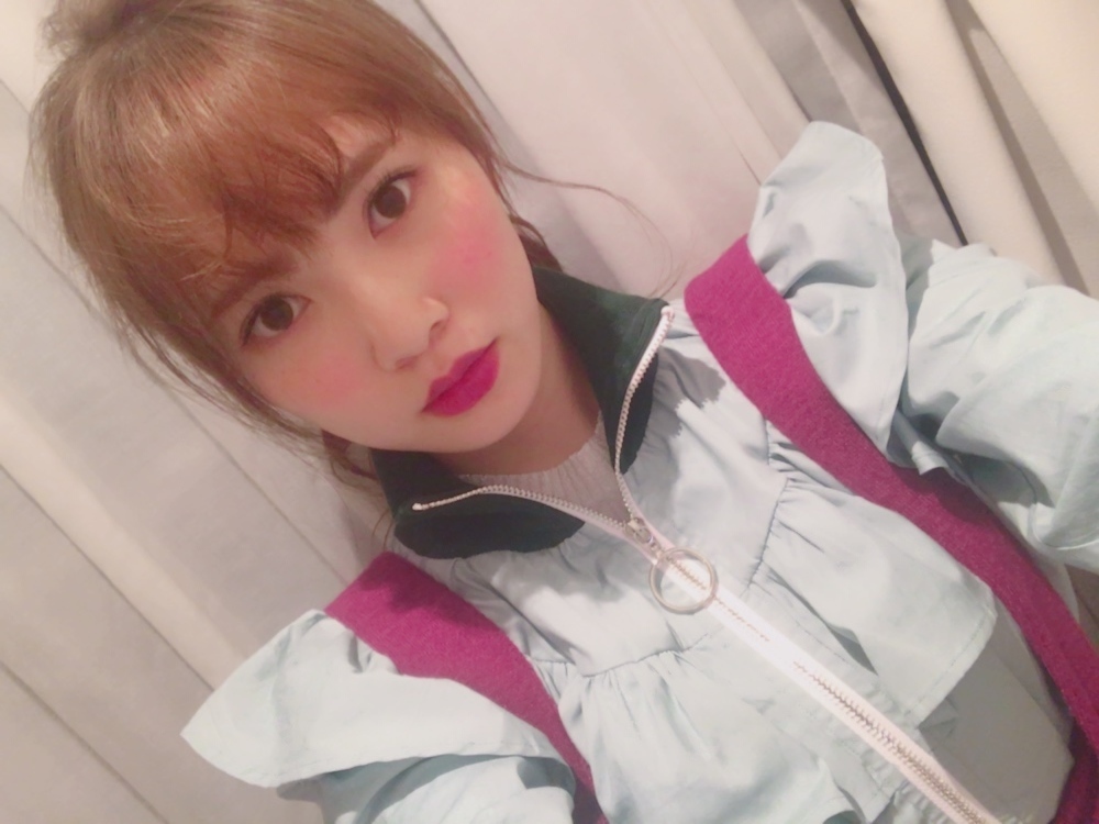 キラキラ(・ω・)⭐️ - SBA Archive